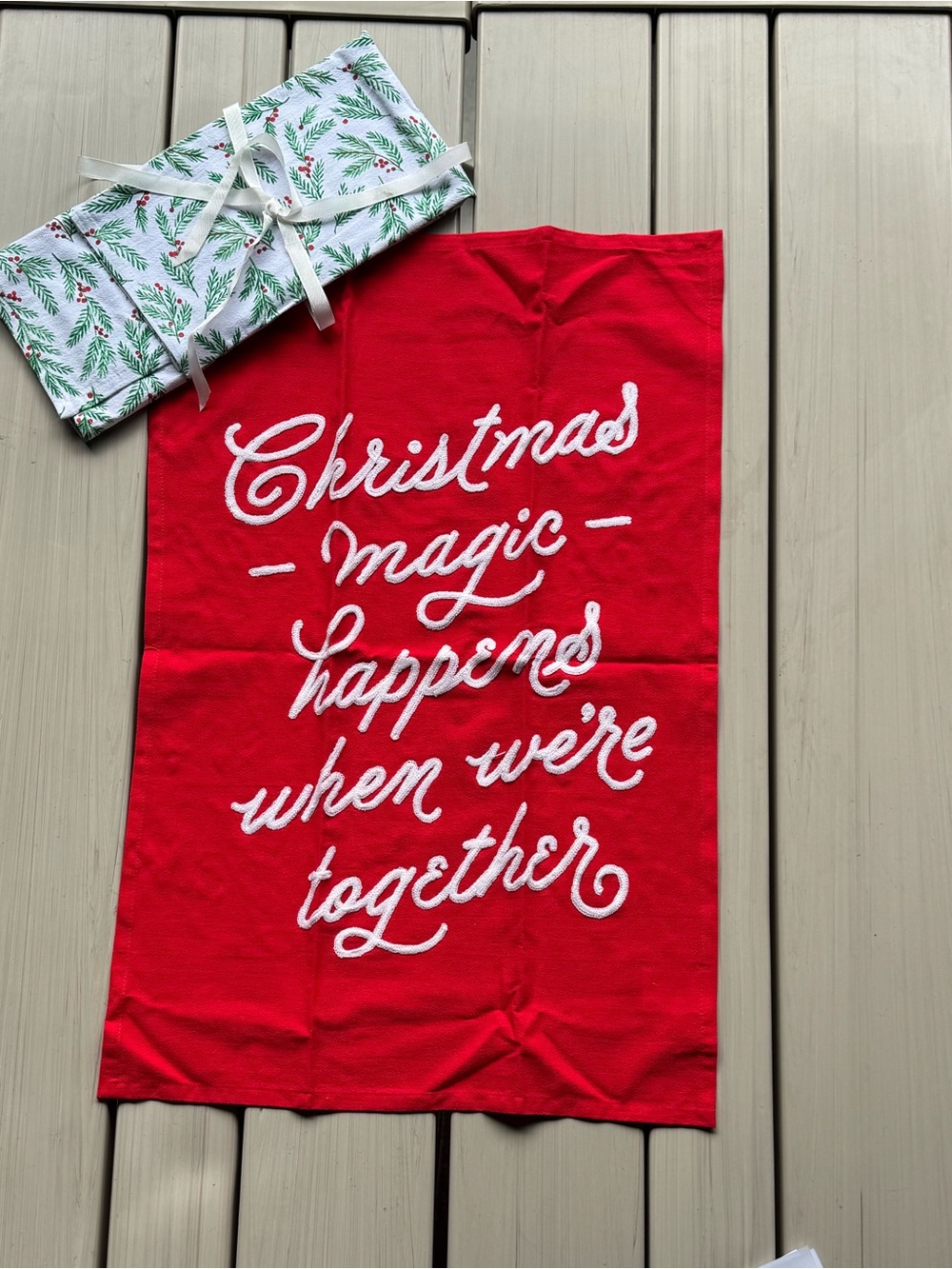 Hallmark Red and White 'Christmas Magic' Holiday Towel
